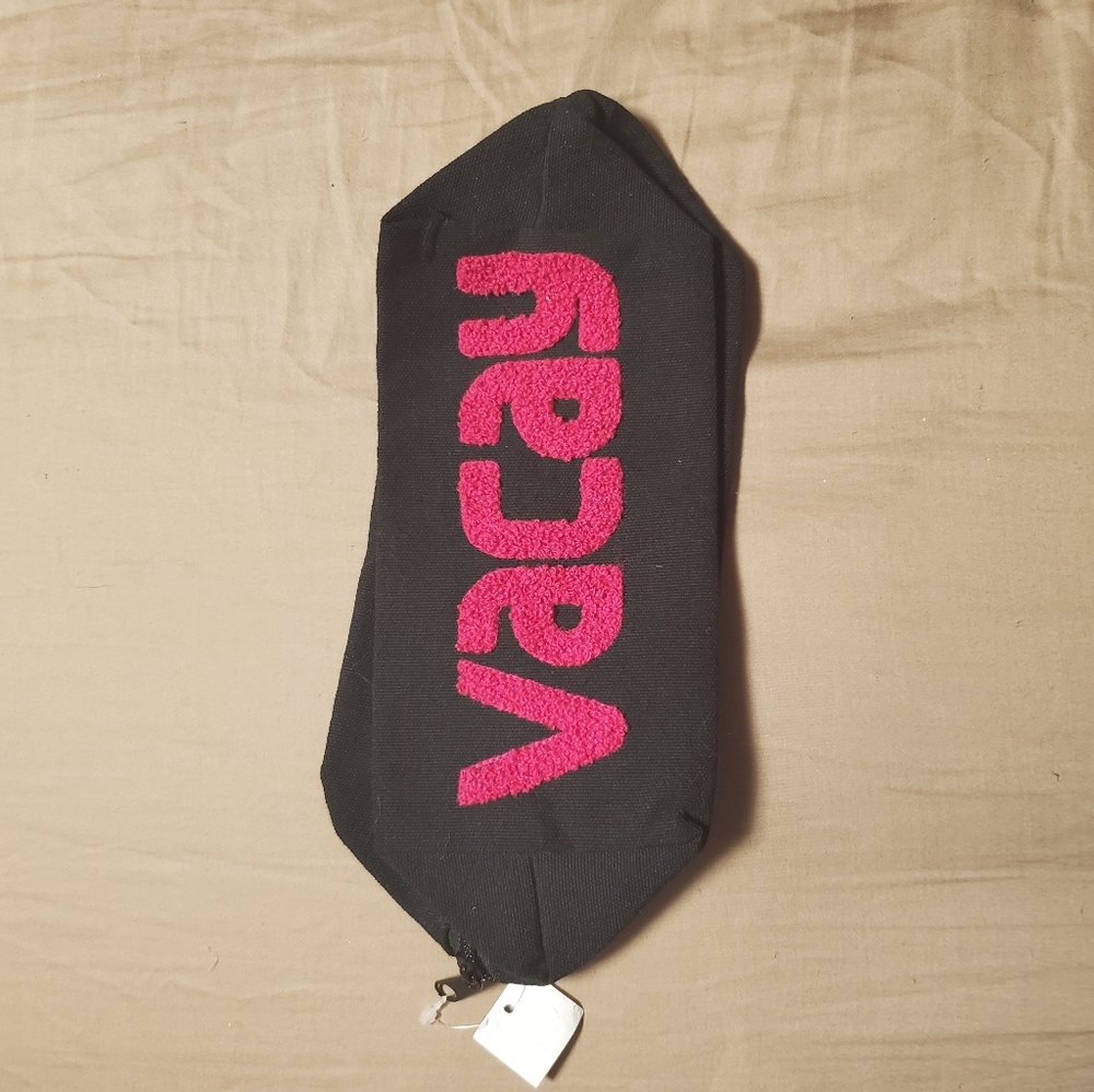 VACAY Make-Up/Toiletry Bag NWT